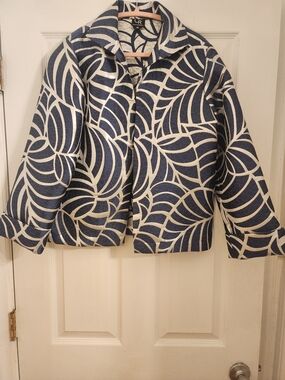 Connie Roberson 100% Wovensilk Blue and Gray Patterned Jacket